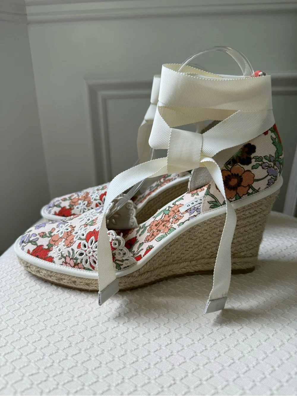 Veronica Beard Soleil White Floral  Embroidered Espadrille Wedges Sandal